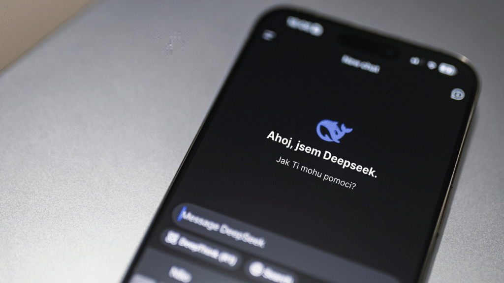 Apple přechází na AI revoluci! Zvolte si vlastní model pro iPhone a usnadněte si práci. Více o využívání AI nástrojů ve firmách – kurzy a nástroje pro automatizaci.